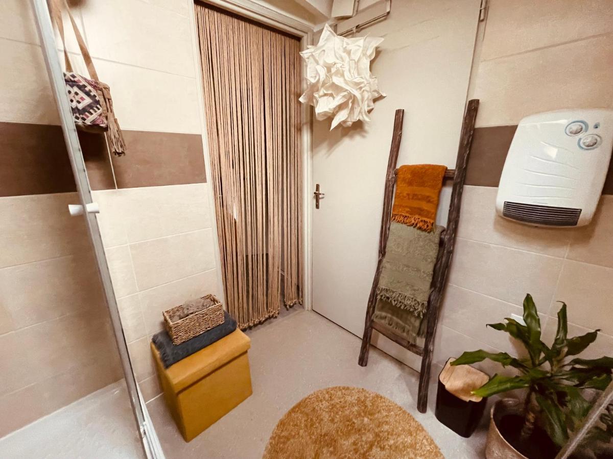 Chambre Boheme Chez Rachel Pau Luaran gambar